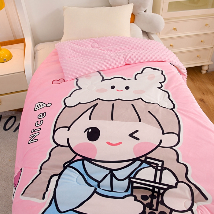 91家纺网 家纺一手货源 找家纺 萌宝家纺 2025新款可拆洗A类儿童豆豆绒大豆冬被儿童婴儿绒春秋被安抚被被子被芯 调皮女孩