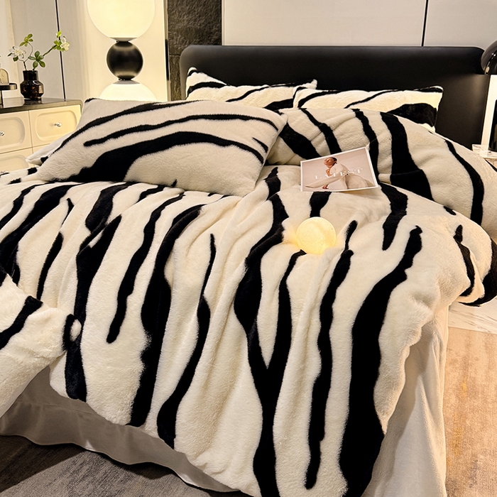 91家纺网 家纺一手货源 找家纺 唐人居 2025新款兔毛绒牛奶绒四件套--斑马 斑马-奶白