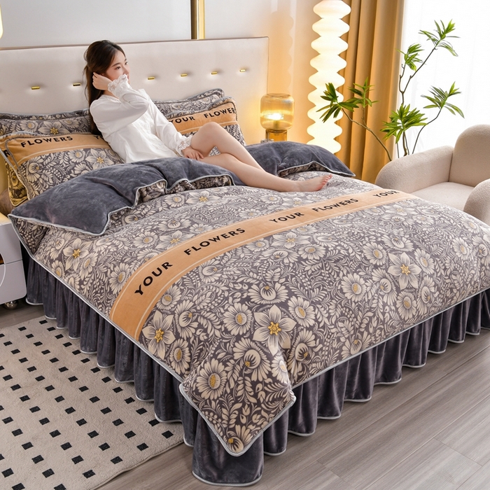 91家纺网 家纺一手货源 找家纺 芯诗曼2025新款8.5斤直播热款高克重牛奶绒法莱绒水晶金貂法莱绒四件套 繁花嫩叶