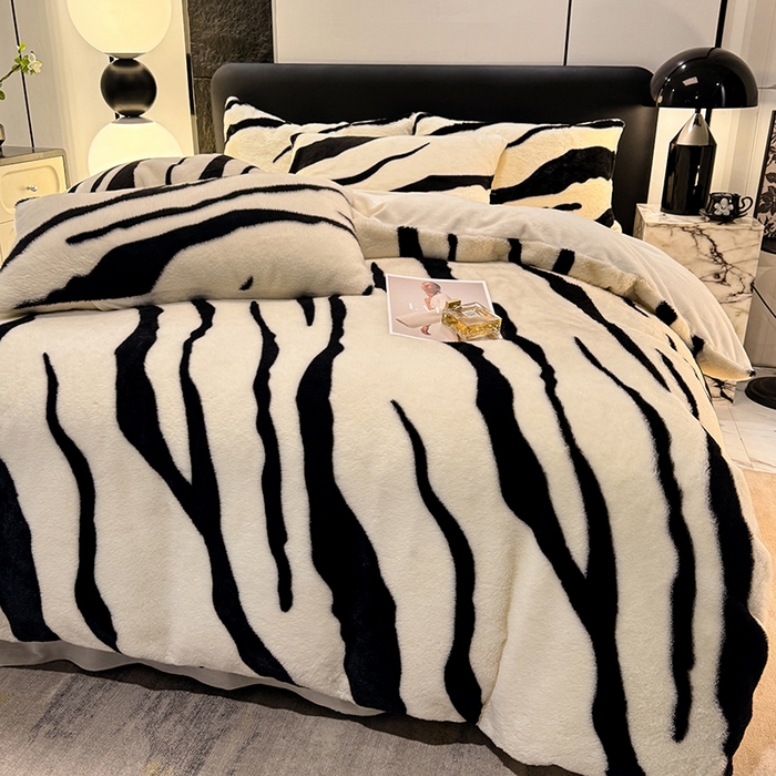 91家纺网 家纺一手货源 找家纺 唐人居 2025新款兔毛绒牛奶绒四件套--斑马 斑马-奶白