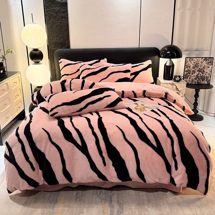 91家纺网 家纺一手货源 找家纺 唐人居 2025新款兔毛绒牛奶绒四件套--斑马 斑马-藕粉