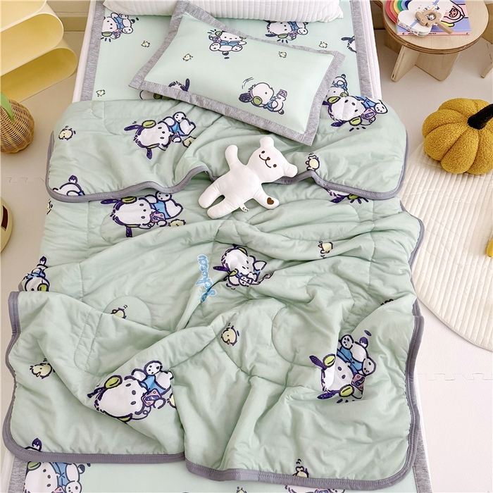 91家纺网 家纺一手货源 找家纺 萌宝家纺 2025新款三丽鸥凉感丝夏被凉席三件套幼儿园小学生宿舍系列 帕恰狗