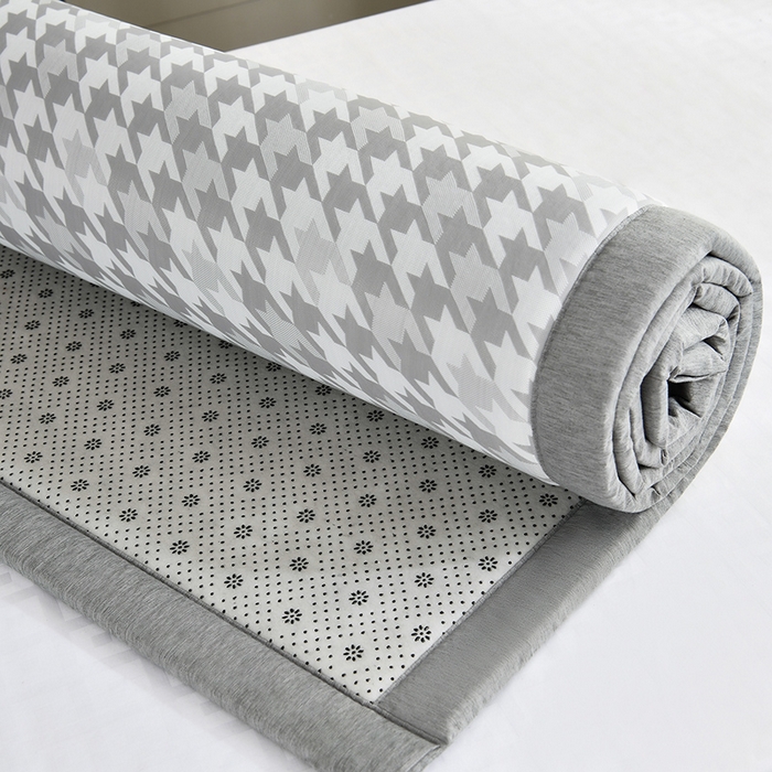 91家纺网 家纺一手货源 找家纺 2025新款PE千鸟格凉感冰丝-榻榻米垫 灰色