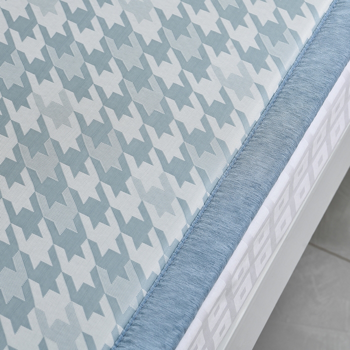 91家纺网 家纺一手货源 找家纺 2025新款PE千鸟格凉感冰丝-榻榻米垫 蓝色