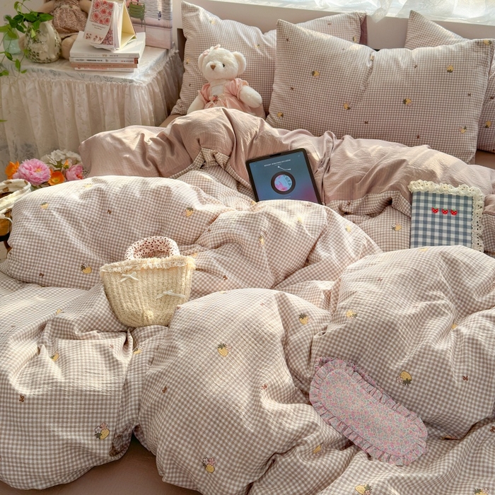 91家纺网 家纺一手货源 找家纺 丽美人家纺 2025新款【全尺寸不断货】高克重木棉提花双层纱四件套 QB柏林梦境