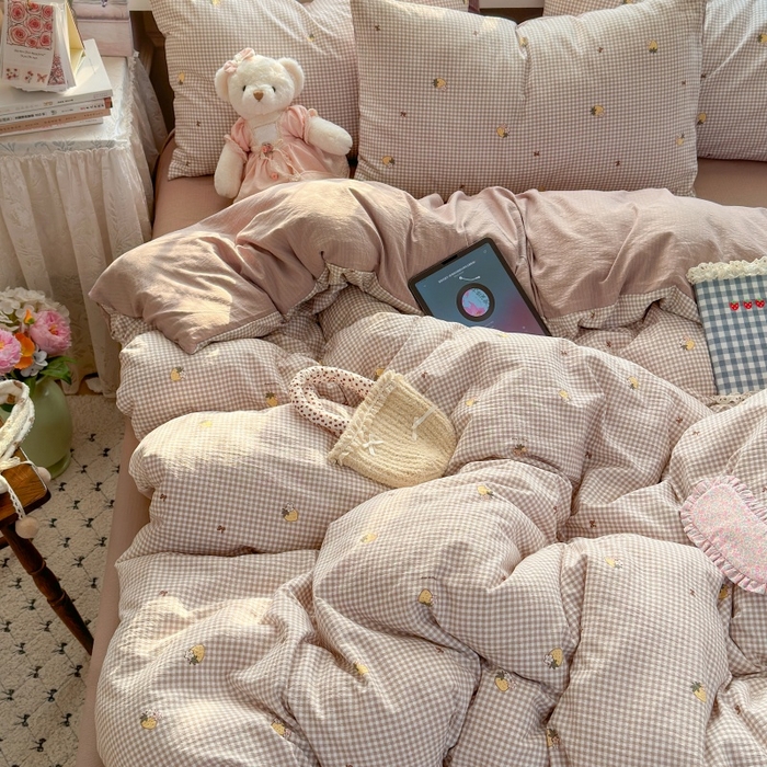 91家纺网 家纺一手货源 找家纺 丽美人家纺 2025新款【全尺寸不断货】高克重木棉提花双层纱四件套 QB柏林梦境