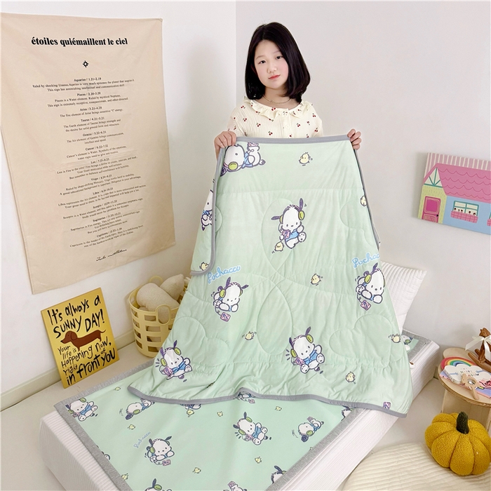 91家纺网 家纺一手货源 找家纺 萌宝家纺 2025新款三丽鸥凉感丝夏被凉席三件套幼儿园小学生宿舍系列 帕恰狗