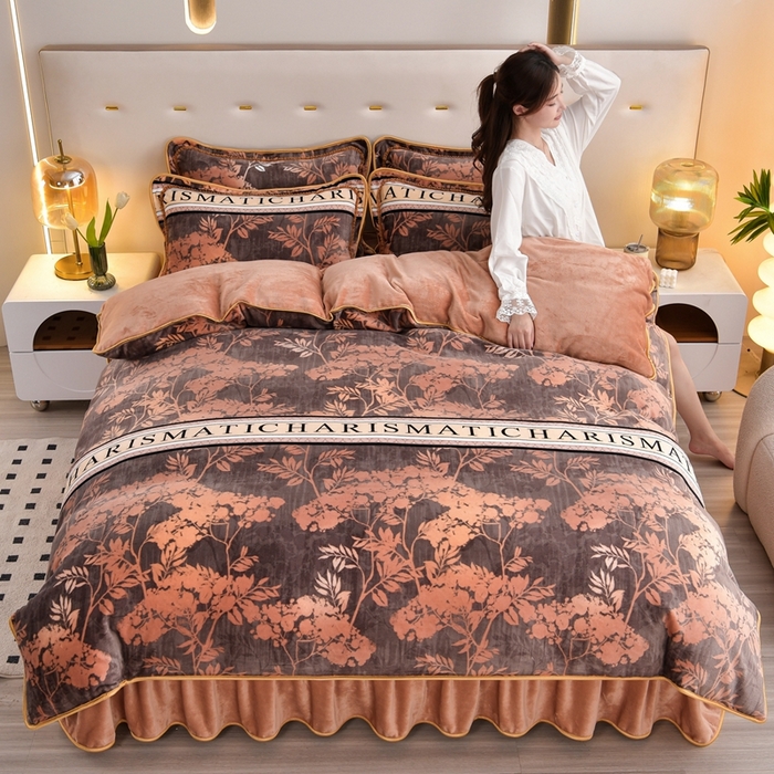 91家纺网 家纺一手货源 找家纺 芯诗曼2025新款8.5斤直播热款高克重牛奶绒法莱绒水晶金貂法莱绒四件套 黄金叶