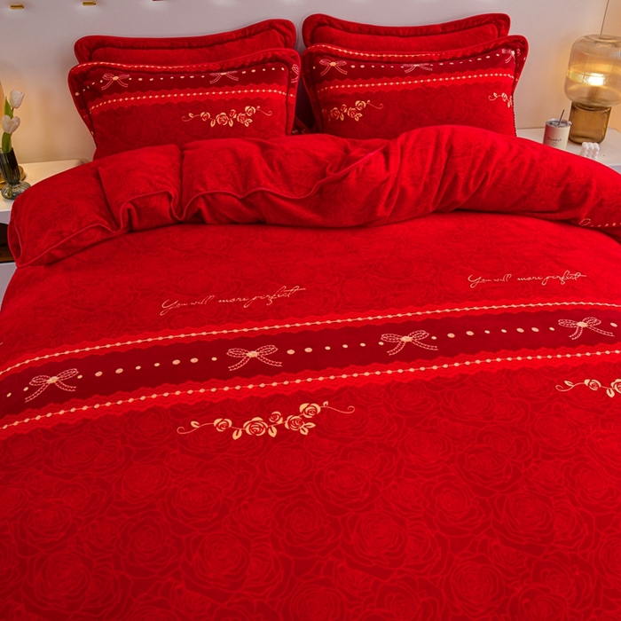 91家纺网 家纺一手货源 找家纺 芯诗曼2025新款8.5斤直播热款高克重牛奶绒法莱绒水晶金貂法莱绒四件套 今生缘