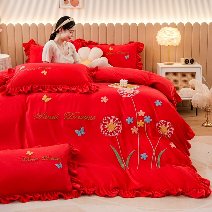 91家纺网 家纺一手货源 找家纺 （总）唐人居 2025新款宝宝绒毛巾绣花边四件套-蒲公英之恋