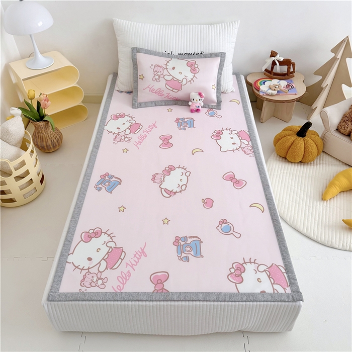 91家纺网 家纺一手货源 找家纺 萌宝家纺 2025新款三丽鸥凉感丝夏被凉席三件套幼儿园小学生宿舍系列 KT-猫