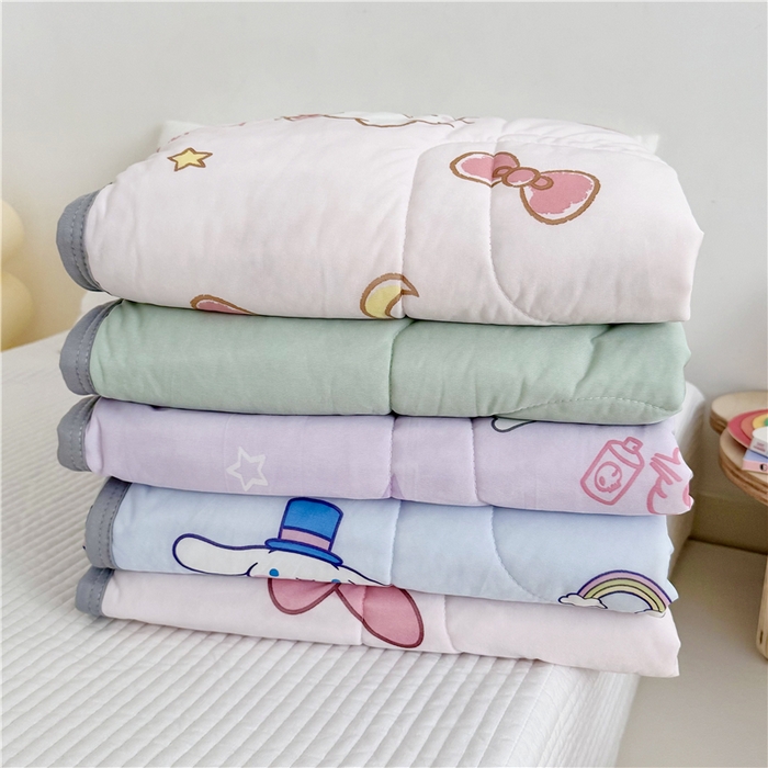 91家纺网 家纺一手货源 找家纺 萌宝家纺 2025新款三丽鸥凉感丝夏被凉席三件套幼儿园小学生宿舍系列 KT-猫