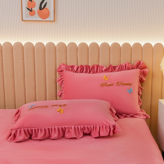 91家纺网 家纺一手货源 找家纺 唐人居 2025新款宝宝绒毛巾绣花边四件套-蒲公英之恋 蒲公英之恋-豆沙