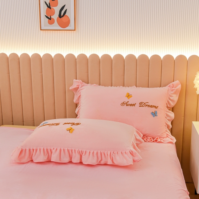 91家纺网 家纺一手货源 找家纺 唐人居 2025新款宝宝绒毛巾绣花边四件套-蒲公英之恋 蒲公英之恋-粉