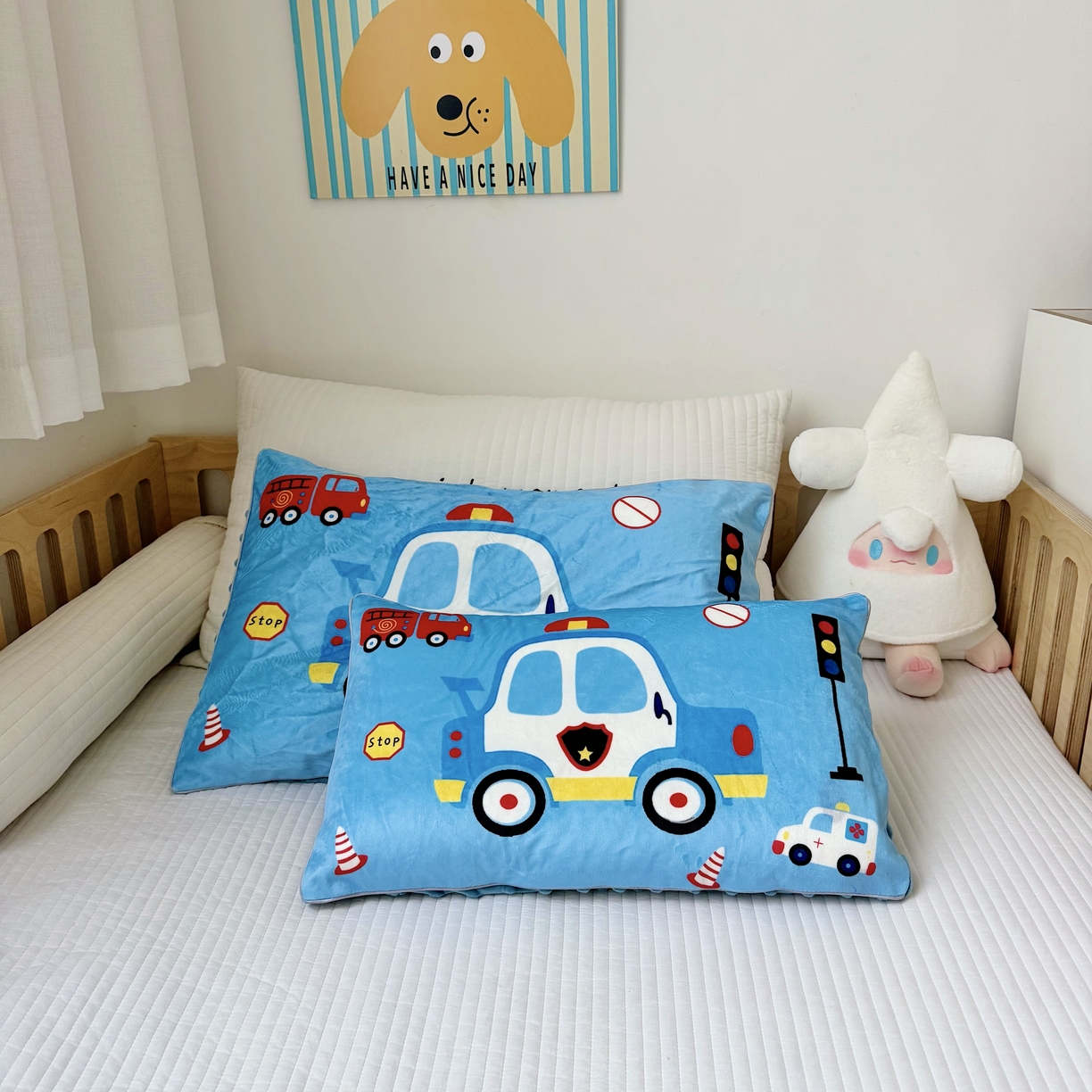 91家纺网 家纺一手货源 找家纺 萌宝家纺 2025新款大版儿童豆豆绒枕套幼儿园安抚枕头枕芯 小汽车