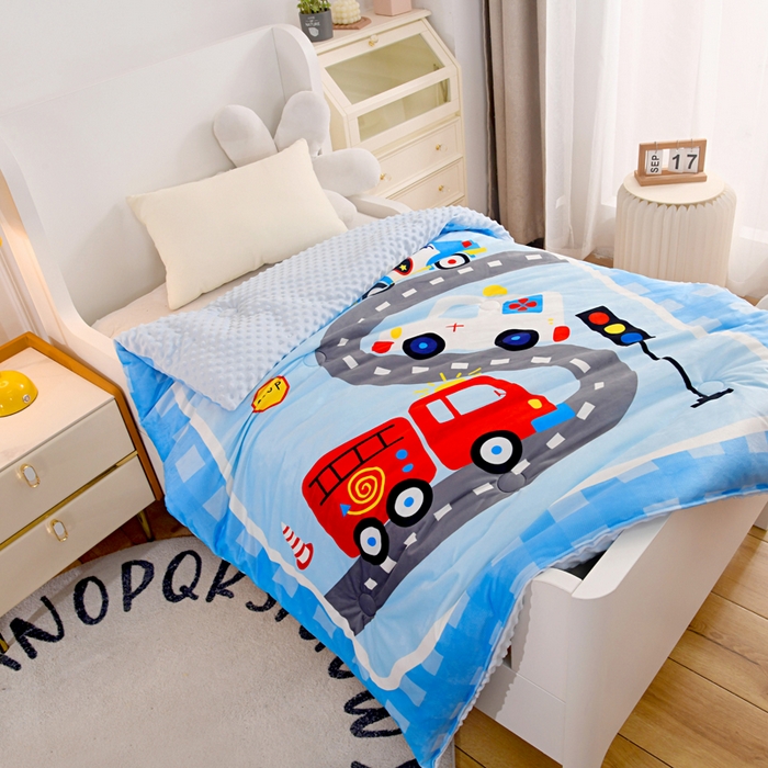 91家纺网 家纺一手货源 找家纺 萌宝家纺 2025新款可拆洗A类儿童豆豆绒大豆冬被儿童婴儿绒春秋被安抚被被子被芯 汽车乐园-蓝