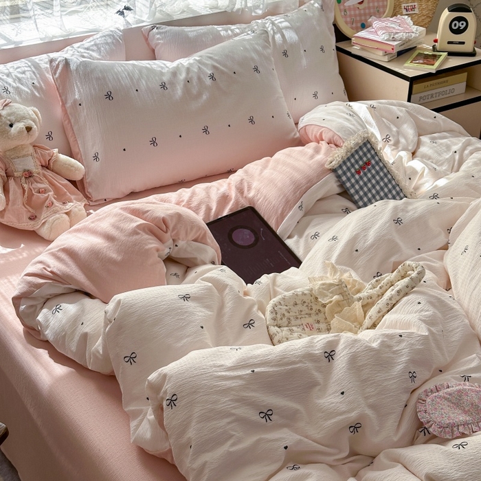 91家纺网 家纺一手货源 找家纺 丽美人家纺 2025新款【全尺寸不断货】高克重木棉提花双层纱四件套 QB粉色蝴蝶结