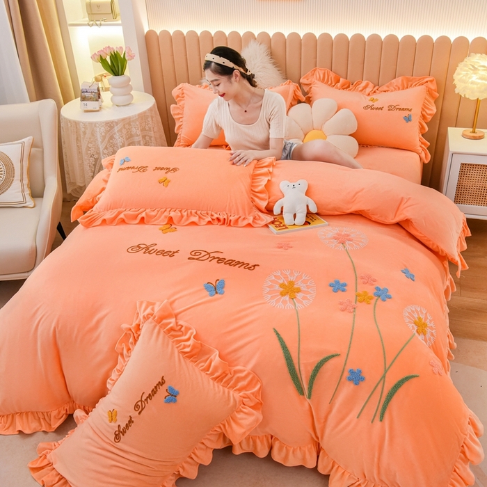 91家纺网 家纺一手货源 找家纺 唐人居 2025新款宝宝绒毛巾绣花边四件套-蒲公英之恋 蒲公英之恋-橘