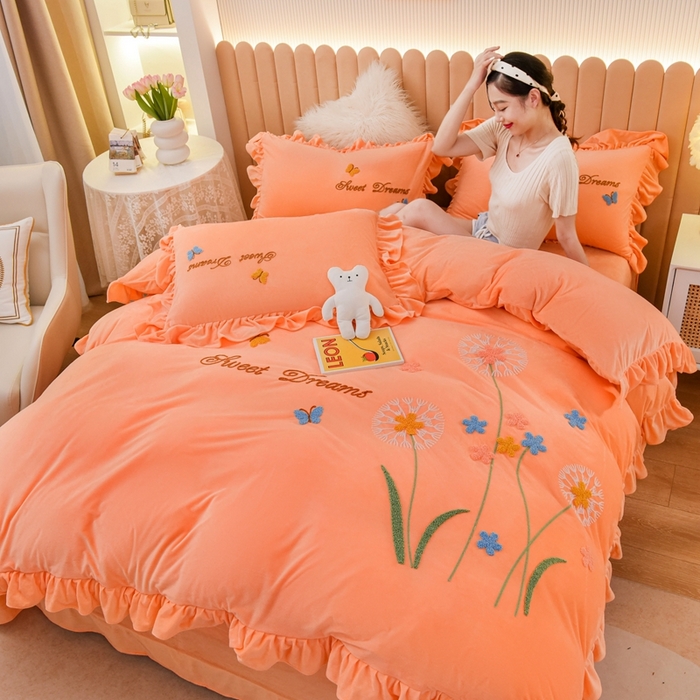 91家纺网 家纺一手货源 找家纺 唐人居 2025新款宝宝绒毛巾绣花边四件套-蒲公英之恋 蒲公英之恋-橘