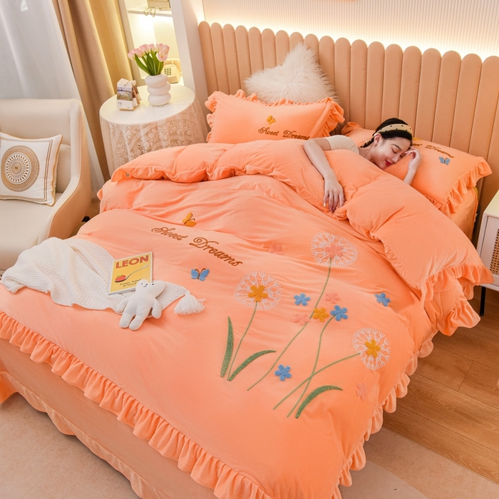 91家纺网 家纺一手货源 找家纺 唐人居 2025新款宝宝绒毛巾绣花边四件套-蒲公英之恋 蒲公英之恋-橘