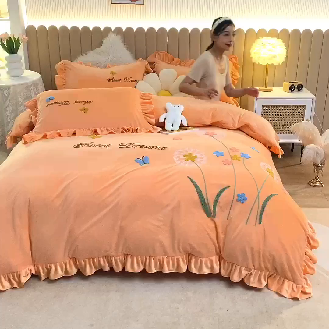 91家纺网 家纺一手货源 找家纺 唐人居 2025新款宝宝绒毛巾绣花边四件套-蒲公英之恋 蒲公英之恋-橘