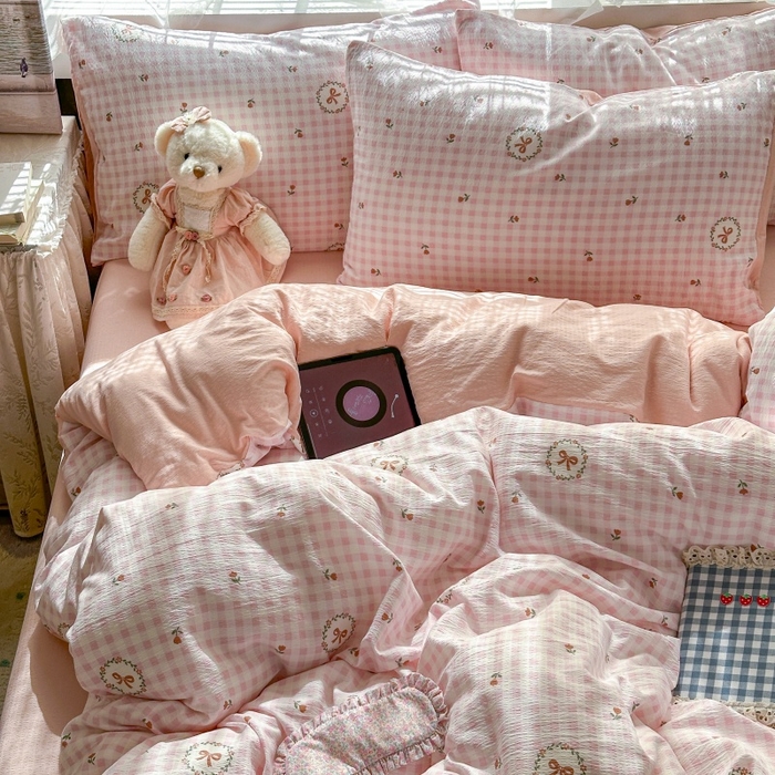 91家纺网 家纺一手货源 找家纺 丽美人家纺 2025新款【全尺寸不断货】高克重木棉提花双层纱四件套 QB格子蝴蝶结