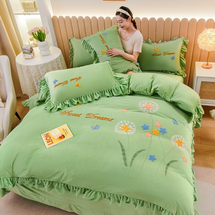 91家纺网 家纺一手货源 找家纺 唐人居 2025新款宝宝绒毛巾绣花边四件套-蒲公英之恋 蒲公英之恋-绿