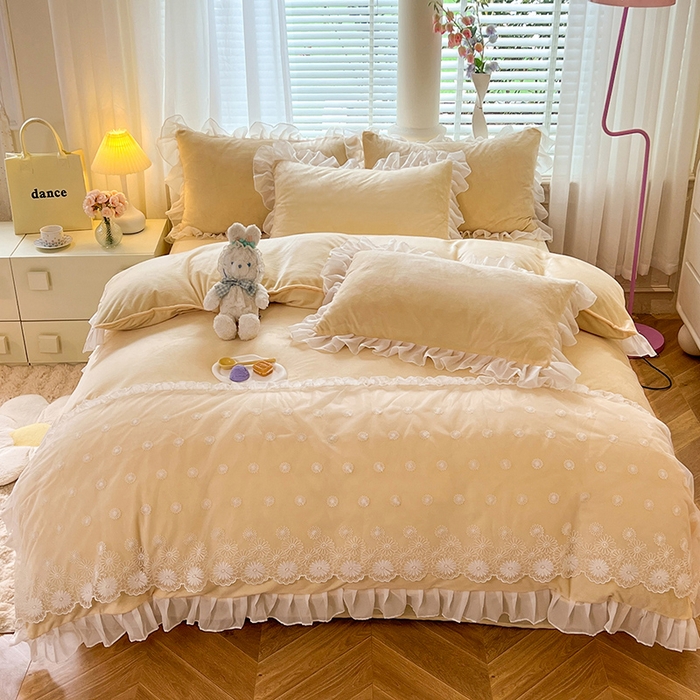 91家纺网 家纺一手货源 找家纺 唐人居 2025新款法式蕾丝花边宝宝绒四件套--安妮系列 安妮-黄