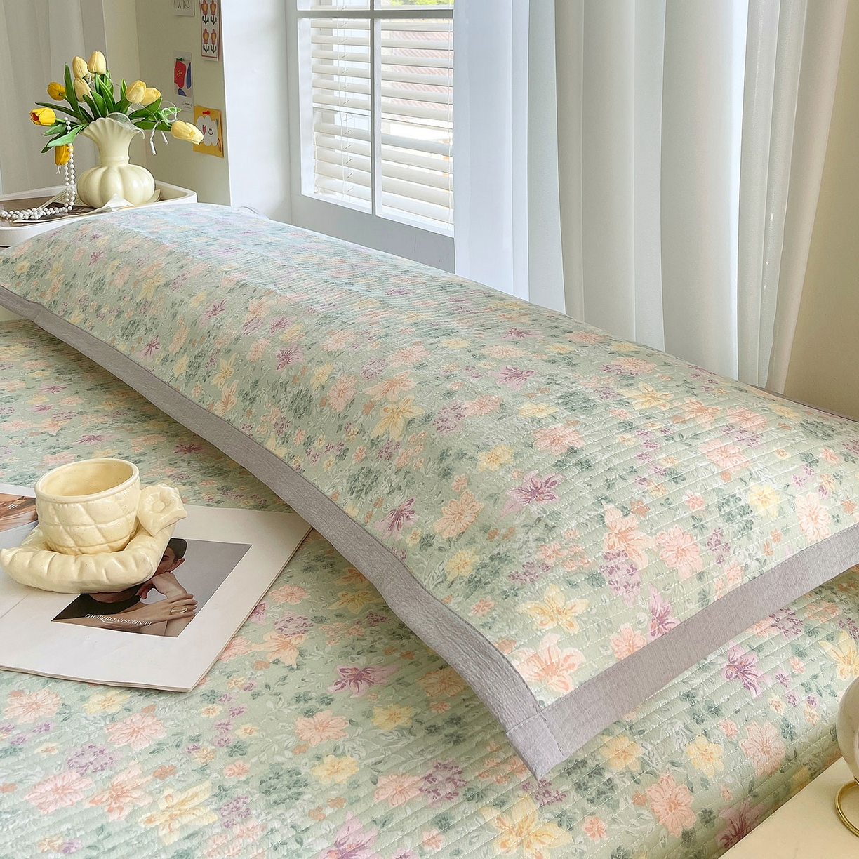 91家纺网 家纺一手货源 找家纺 雨彤家纺 2025新款A类双层纱夹棉双人枕巾 浅若花落