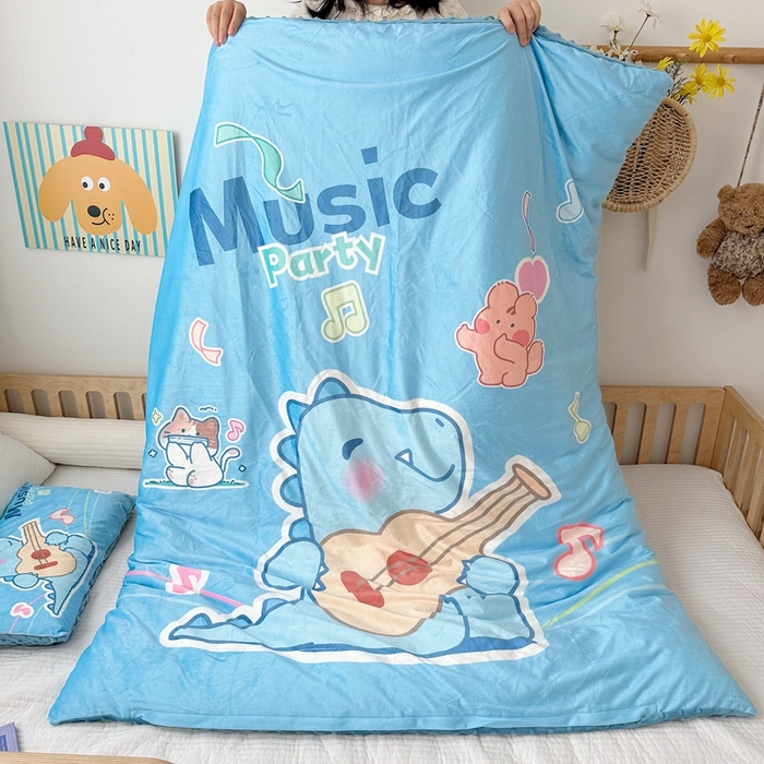 91家纺网 家纺一手货源 找家纺 萌宝家纺 2025新款可拆洗A类儿童豆豆绒大豆冬被儿童婴儿绒春秋被安抚被被子被芯 音乐恐龙