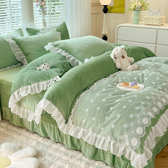 91家纺网 家纺一手货源 找家纺 唐人居 2025新款法式蕾丝花边宝宝绒四件套--安妮系列 安妮-果绿