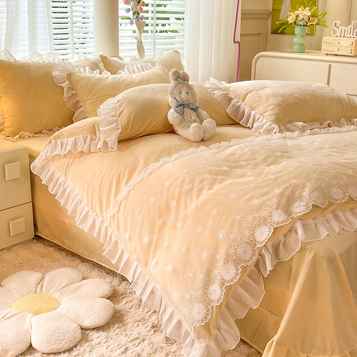 91家纺网 家纺一手货源 找家纺 唐人居 2025新款法式蕾丝花边宝宝绒四件套--安妮系列 安妮-黄