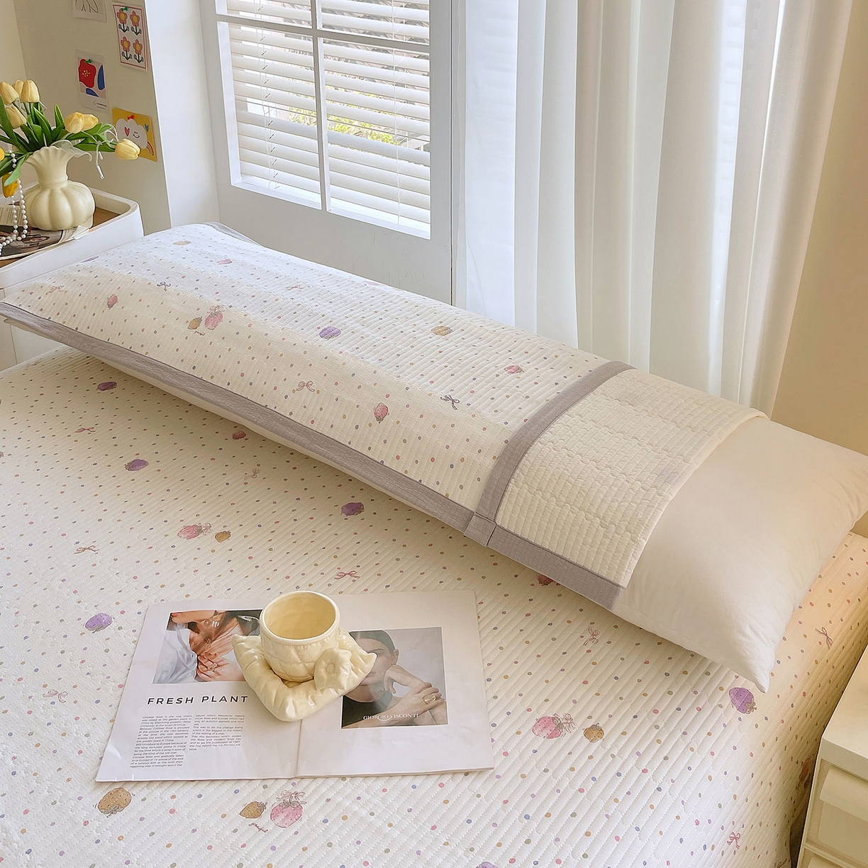 91家纺网 家纺一手货源 找家纺 雨彤家纺 2025新款A类双层纱夹棉双人枕巾 点点莓果