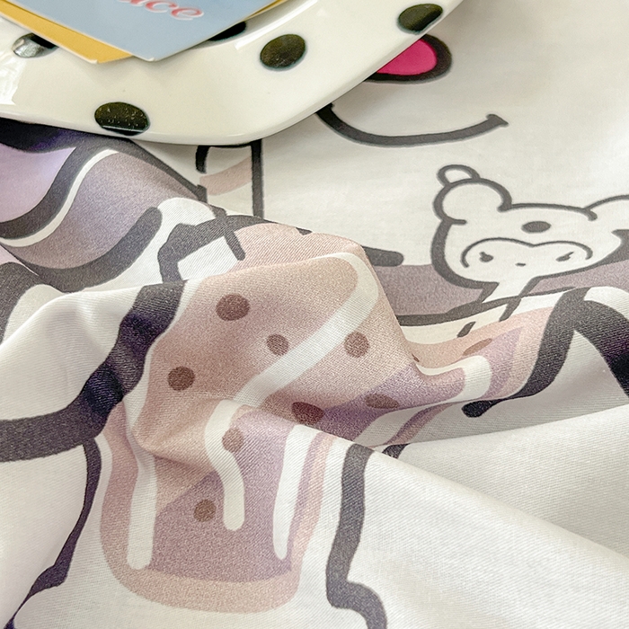 91家纺网 家纺一手货源 找家纺 2025新款大版三丽鸥系列 纯棉床单全棉床裙学生三四件套 花边款 大版花边-饮料