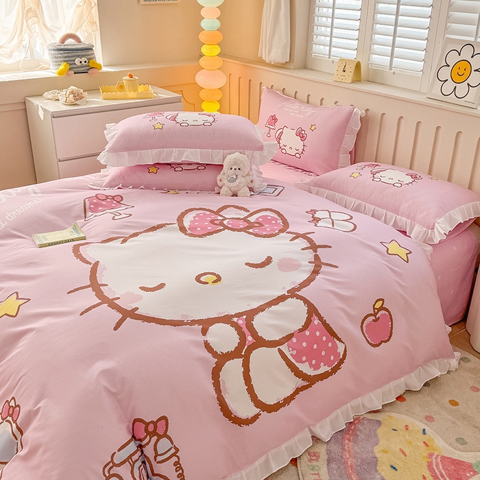 91家纺网 家纺一手货源 找家纺 2025新款大版三丽鸥系列 纯棉床单全棉床裙学生三四件套 花边款 花边款-晚安凯蒂