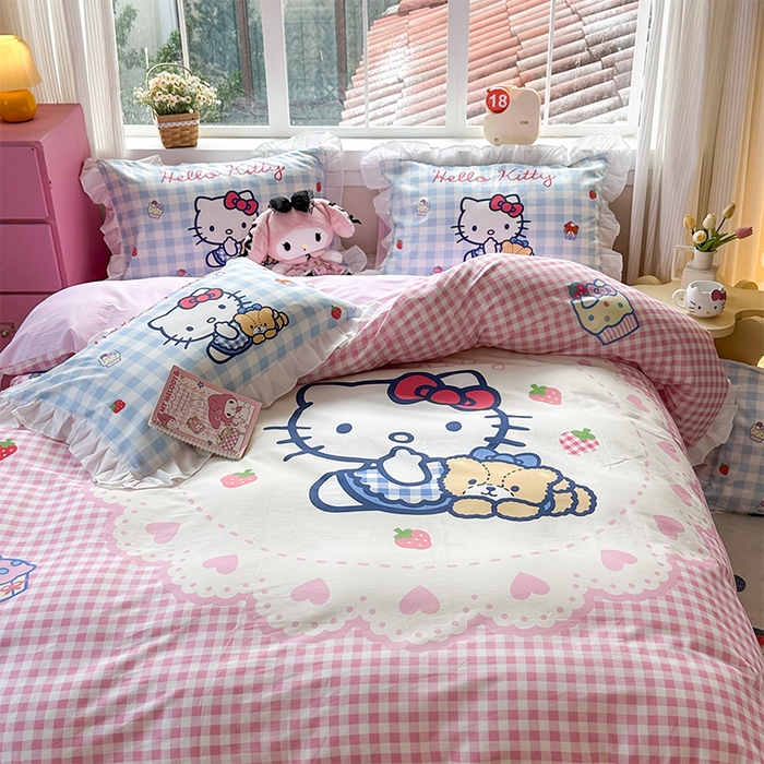 91家纺网 家纺一手货源 找家纺 2025新款大版三丽鸥系列 纯棉床单全棉床裙学生三四件套 花边款 奶油凯蒂猫-白花边