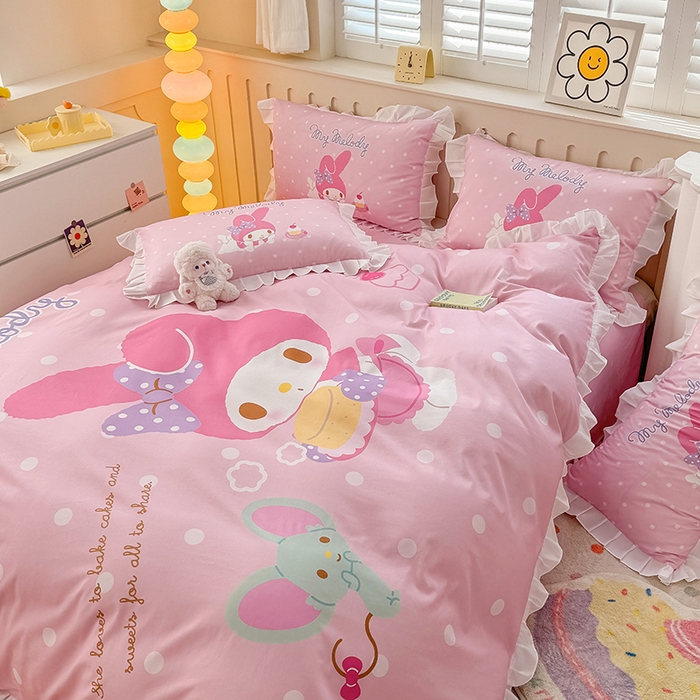 91家纺网 家纺一手货源 找家纺 2025新款大版三丽鸥系列 纯棉床单全棉床裙学生三四件套 花边款 花边款-甜品美乐蒂