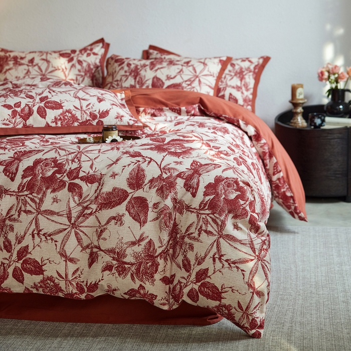 91家纺网 家纺一手货源 找家纺 千朵森 2025新款全棉拼角印花磨毛四件套 红蔓