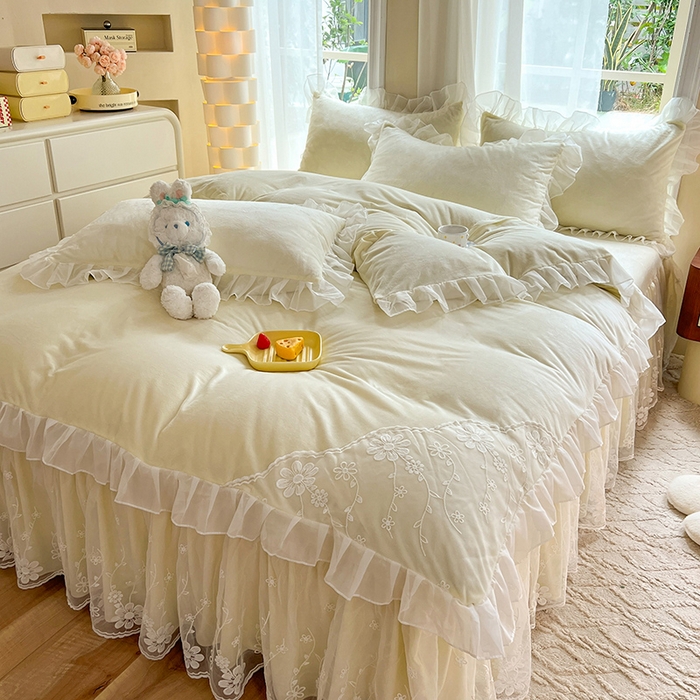 91家纺网 家纺一手货源 找家纺 唐人居 2025新款宝宝绒蕾丝花边四件套--米朵系列 米朵-奶白