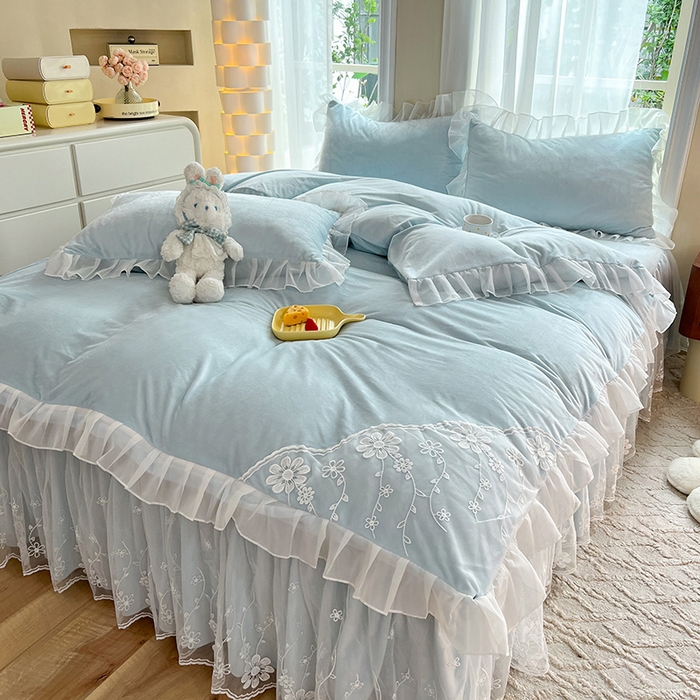 91家纺网 家纺一手货源 找家纺 唐人居 2025新款宝宝绒蕾丝花边四件套--米朵系列 米朵-浅蓝