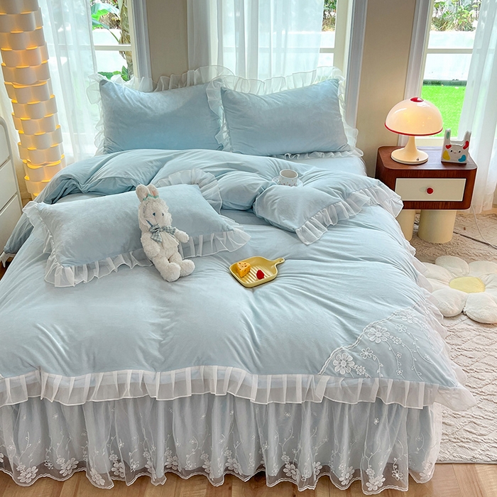 91家纺网 家纺一手货源 找家纺 唐人居 2025新款宝宝绒蕾丝花边四件套--米朵系列 米朵-浅蓝