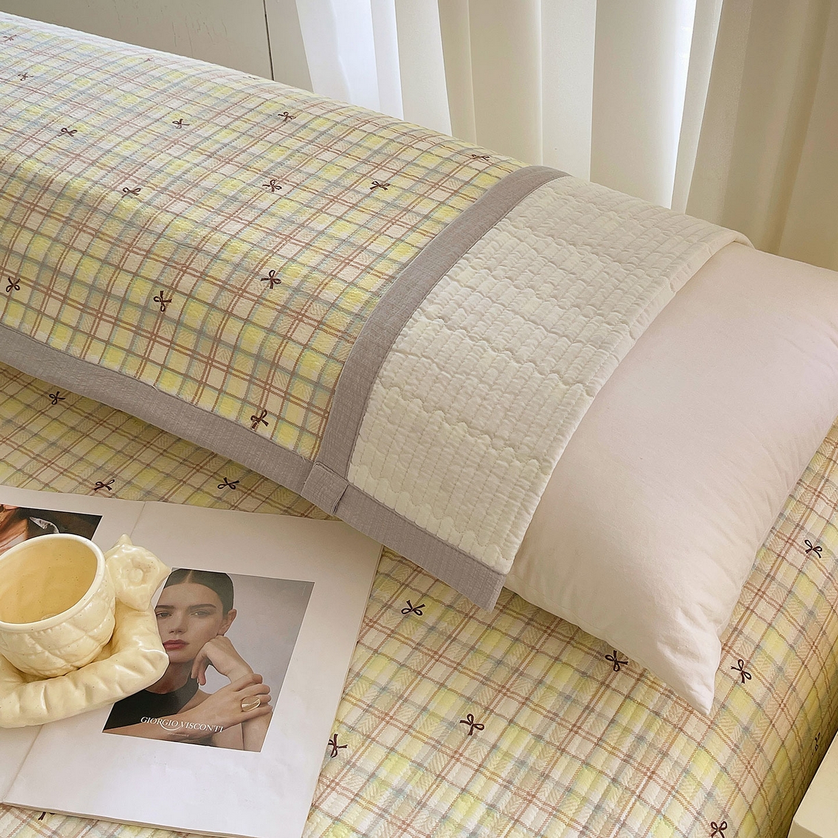 91家纺网 家纺一手货源 找家纺 雨彤家纺 2025新款A类双层纱夹棉双人枕巾 格调蝴蝶结