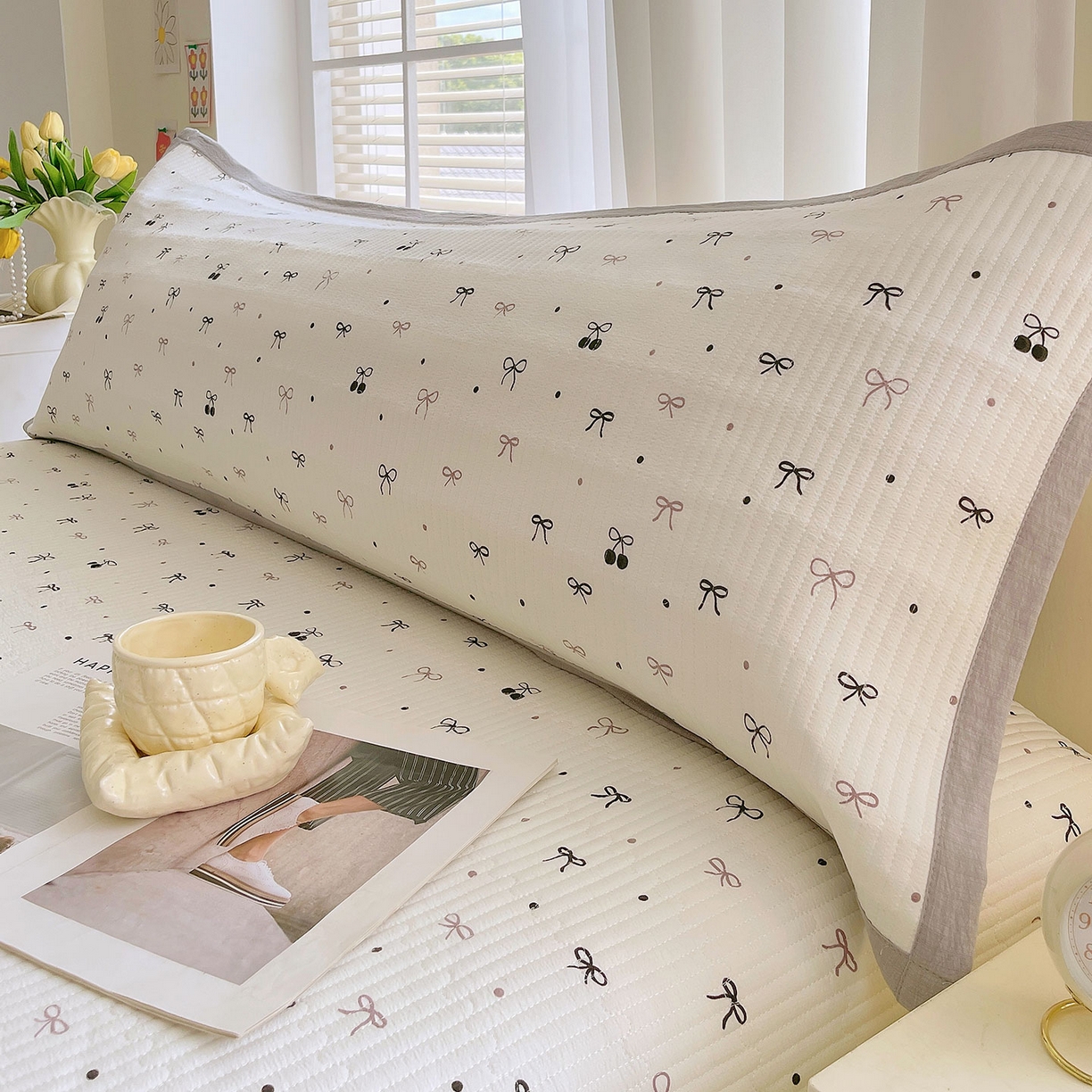 91家纺网 家纺一手货源 找家纺 雨彤家纺 2025新款A类双层纱夹棉双人枕巾 黑樱梦境