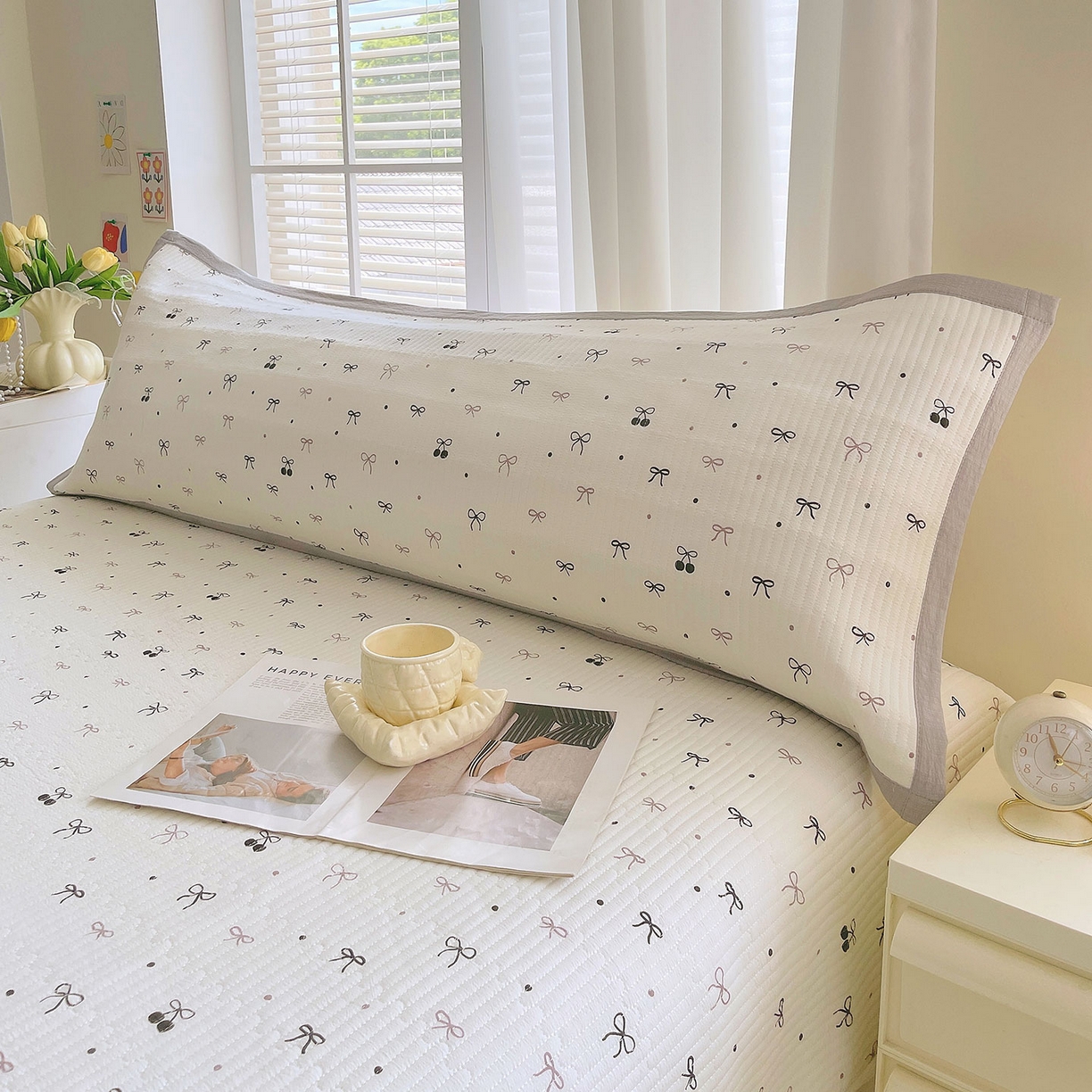 91家纺网 家纺一手货源 找家纺 雨彤家纺 2025新款A类双层纱夹棉双人枕巾 黑樱梦境