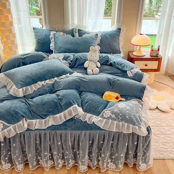 91家纺网 家纺一手货源 找家纺 唐人居 2025新款宝宝绒蕾丝花边四件套--米朵系列 米朵-深蓝