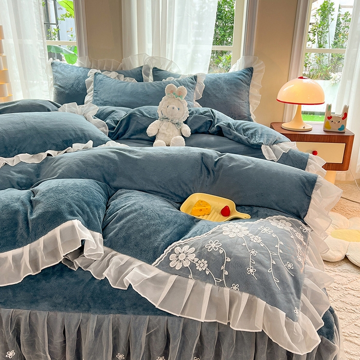 91家纺网 家纺一手货源 找家纺 唐人居 2025新款宝宝绒蕾丝花边四件套--米朵系列 米朵-深蓝