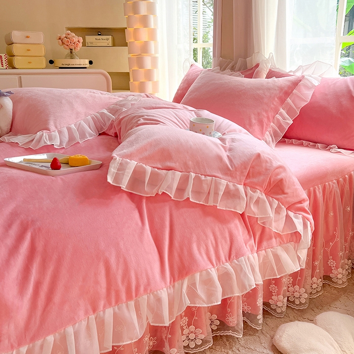 91家纺网 家纺一手货源 找家纺 唐人居 2025新款宝宝绒蕾丝花边四件套--米朵系列 米朵-樱桃粉