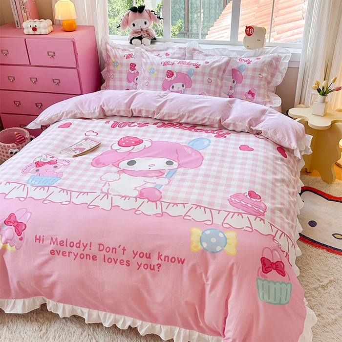 91家纺网 家纺一手货源 找家纺 2025新款大版三丽鸥系列 纯棉床单全棉床裙学生三四件套 花边款 星黛美乐蒂-白花边