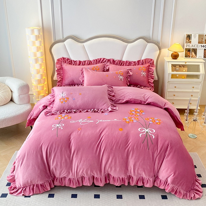 91家纺网 家纺一手货源 找家纺 （总）唐人居 2025新款水晶绒毛巾绣四件套--幸福花开系列