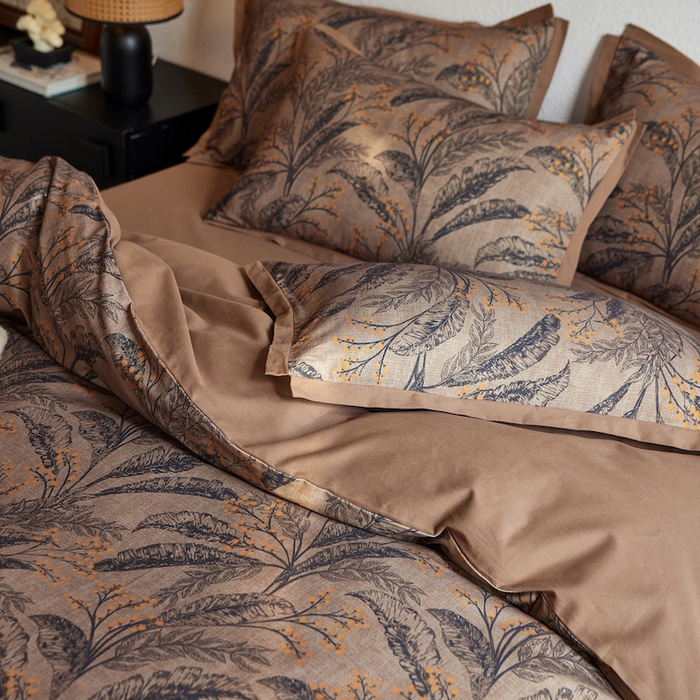 91家纺网 家纺一手货源 找家纺 千朵森 2025新款全棉拼角印花磨毛四件套 秋穗